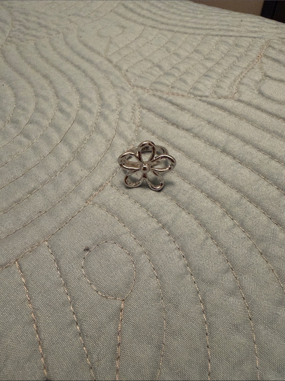Delicate Silver Flower Ring